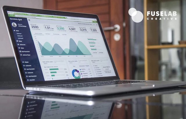 Professional Dashboard Design  —  What to Look For When Displaying Data